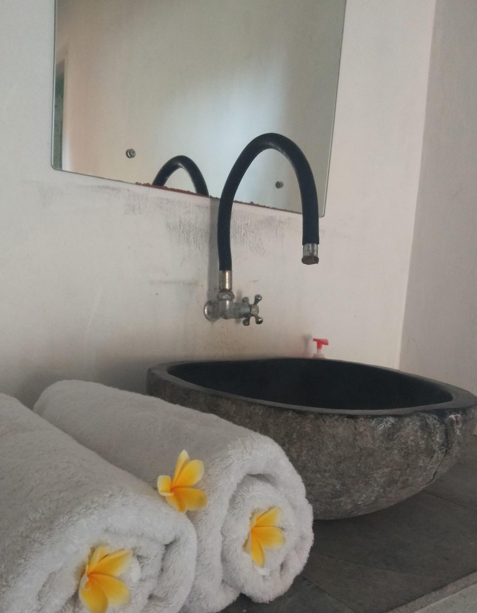 Castaway Island Hostel Nusa Lembongan Exterior foto